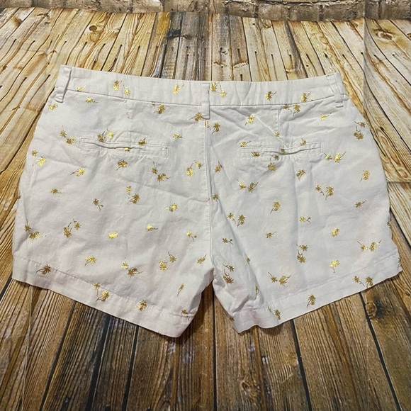 Old Navy White Gold Foil Palm Tree Linen Blend Chino Shorts - Picture 3 of 5